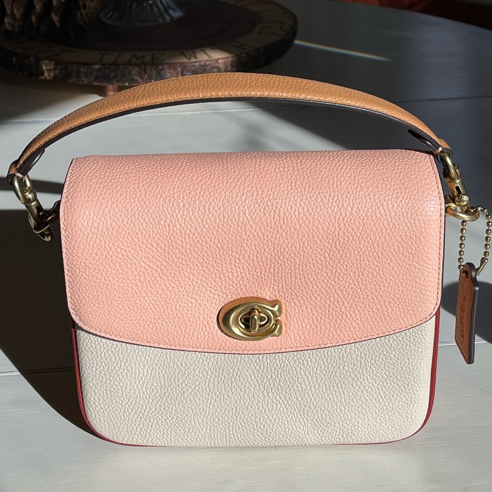 Coach Cassie crossbody purse- comes with chain strap and leather strap- NWOT-
